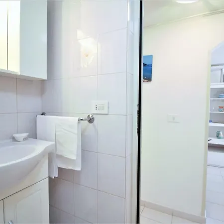 Holidaycasa Sirena Centralissima 公寓